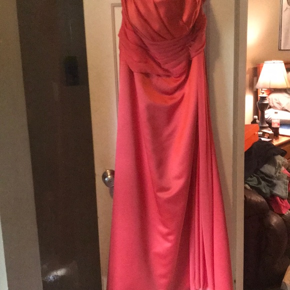 Evening gown - Picture 2 of 3